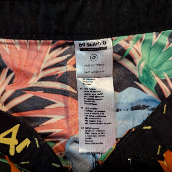 Women's 69 SLAM tropical lips board shorts xs (Thailand) - Picture 2 of 3